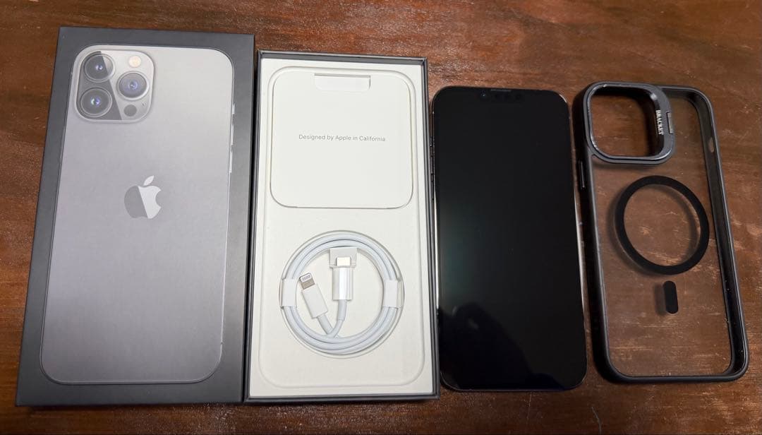 ・美品・iPhone 13 Pro Max 256GB グラファイト