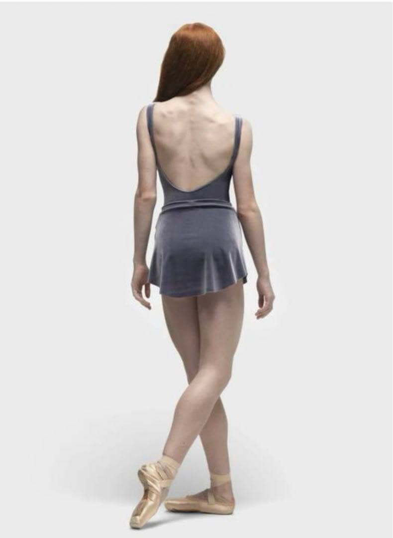 1000円お値下げ！eleve ベロアコンビ レオタードM