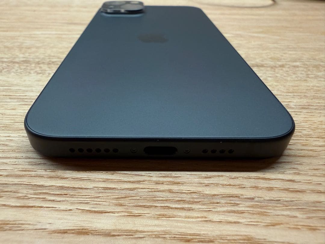 スマートフォン本体 iPhone15 Plus 256GB