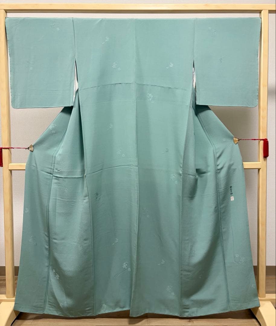 B 作家物 柿本市郎 小花の地模様 水浅葱色 縮緬 正絹 袷 色無地 着物 K5