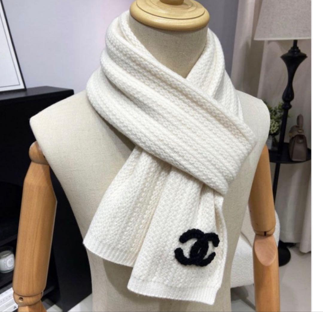 【新品・美品】シャネル CHANEL ノベルティマフラー