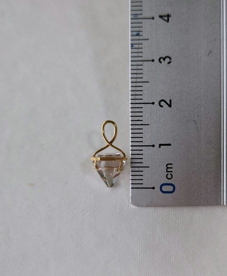 訳あり　ハリックァ　レムリアンシード18k　ペンダントトップ