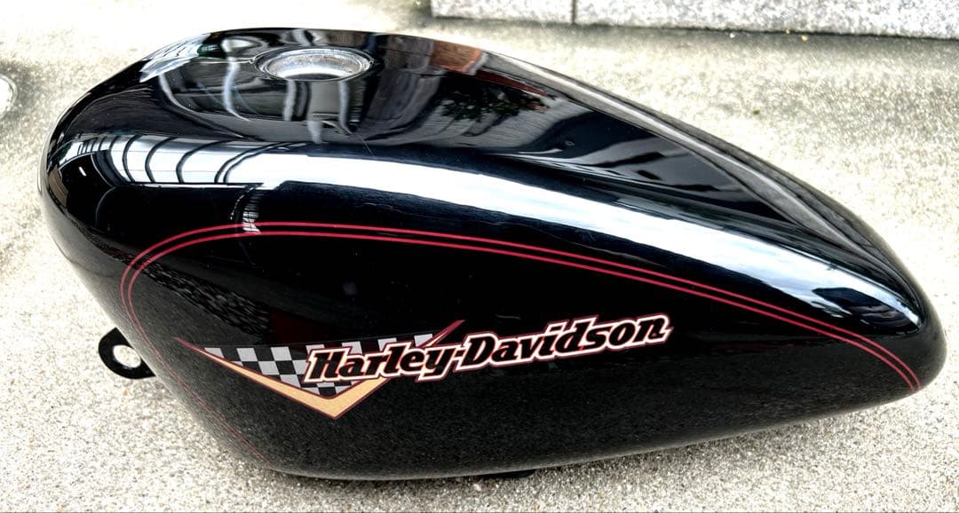 Harley-Davidson スポーツスター純正タンク