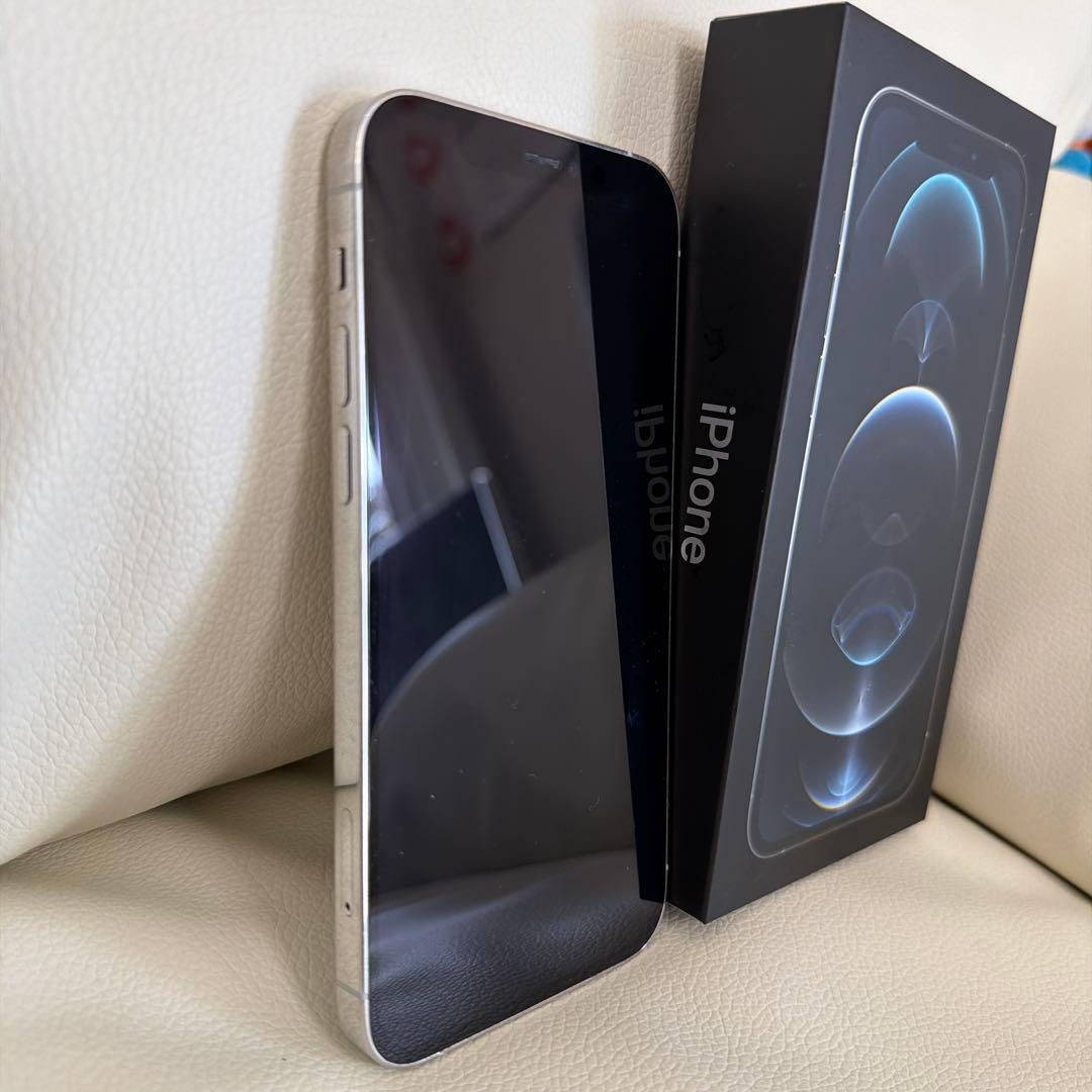 Apple iPhone 12pro 本体 シルバー 箱付き