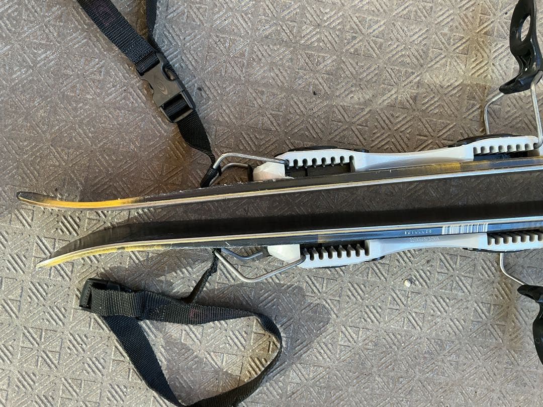 お買い得！Salomon SB8 ショートスキー2セット　カバー　おまけつき！