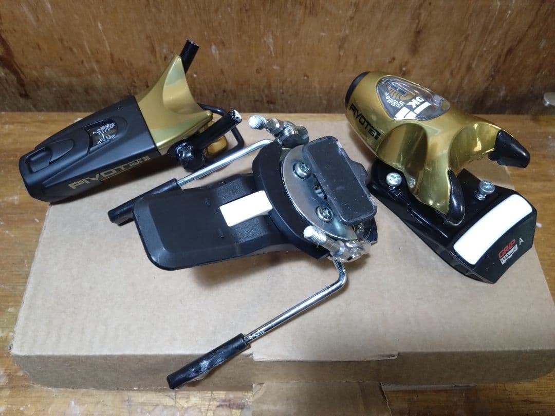 新品未使用★国内正規品LOOKルックPivot15GWスキー金具115ブレーキ