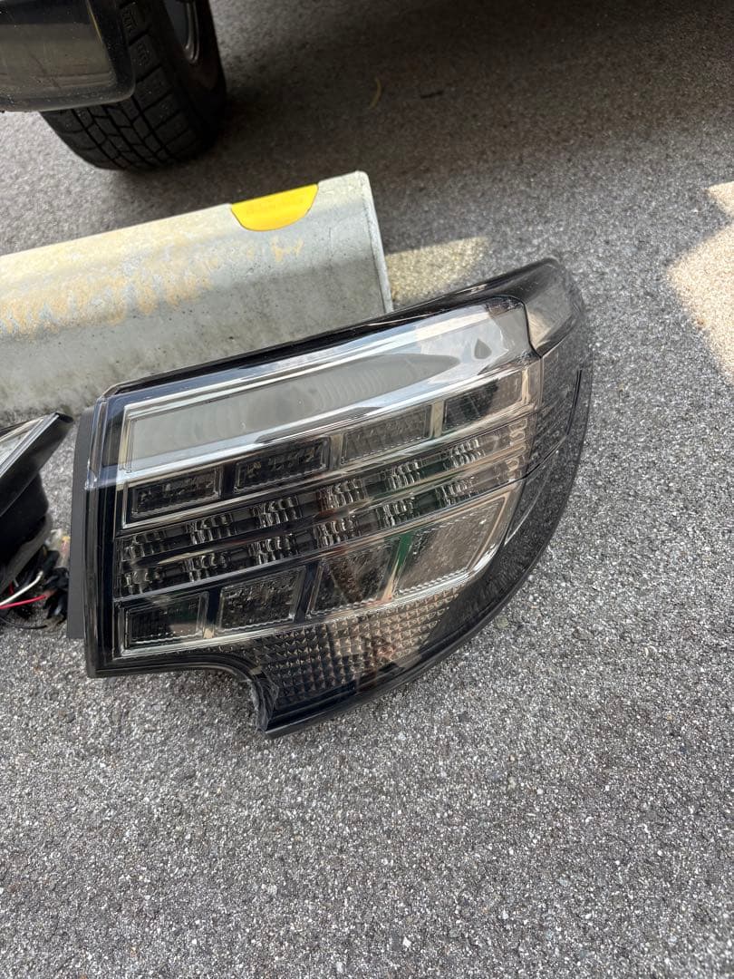 マークx社外テールランプ