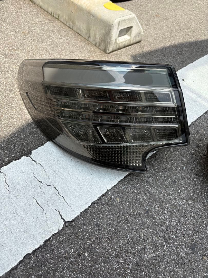 マークx社外テールランプ