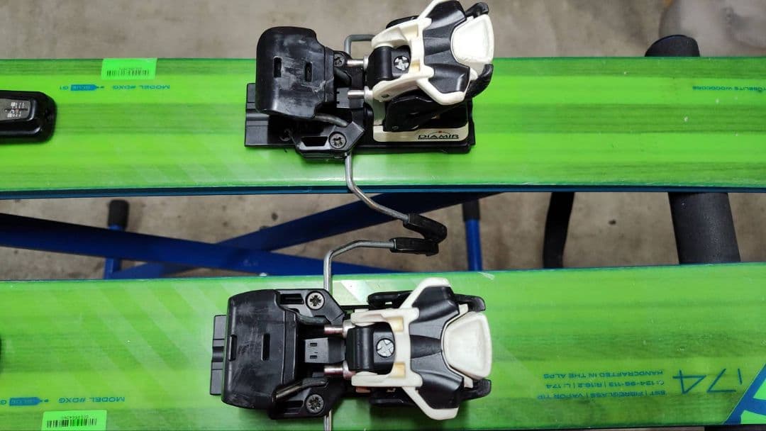 エラン　バックカントリー用　スキー板　緑