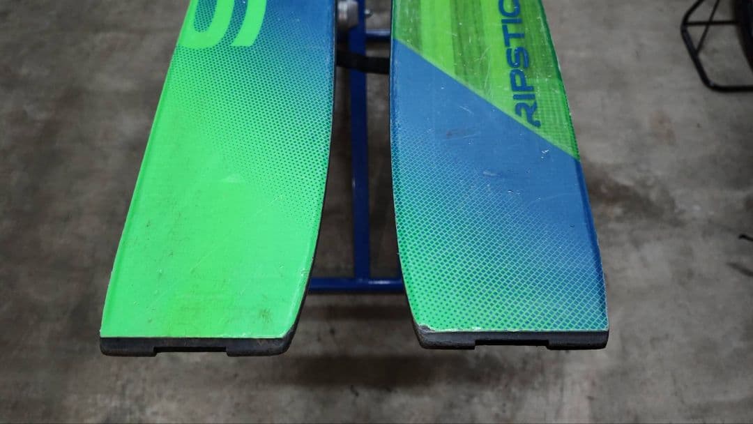 エラン　バックカントリー用　スキー板　緑