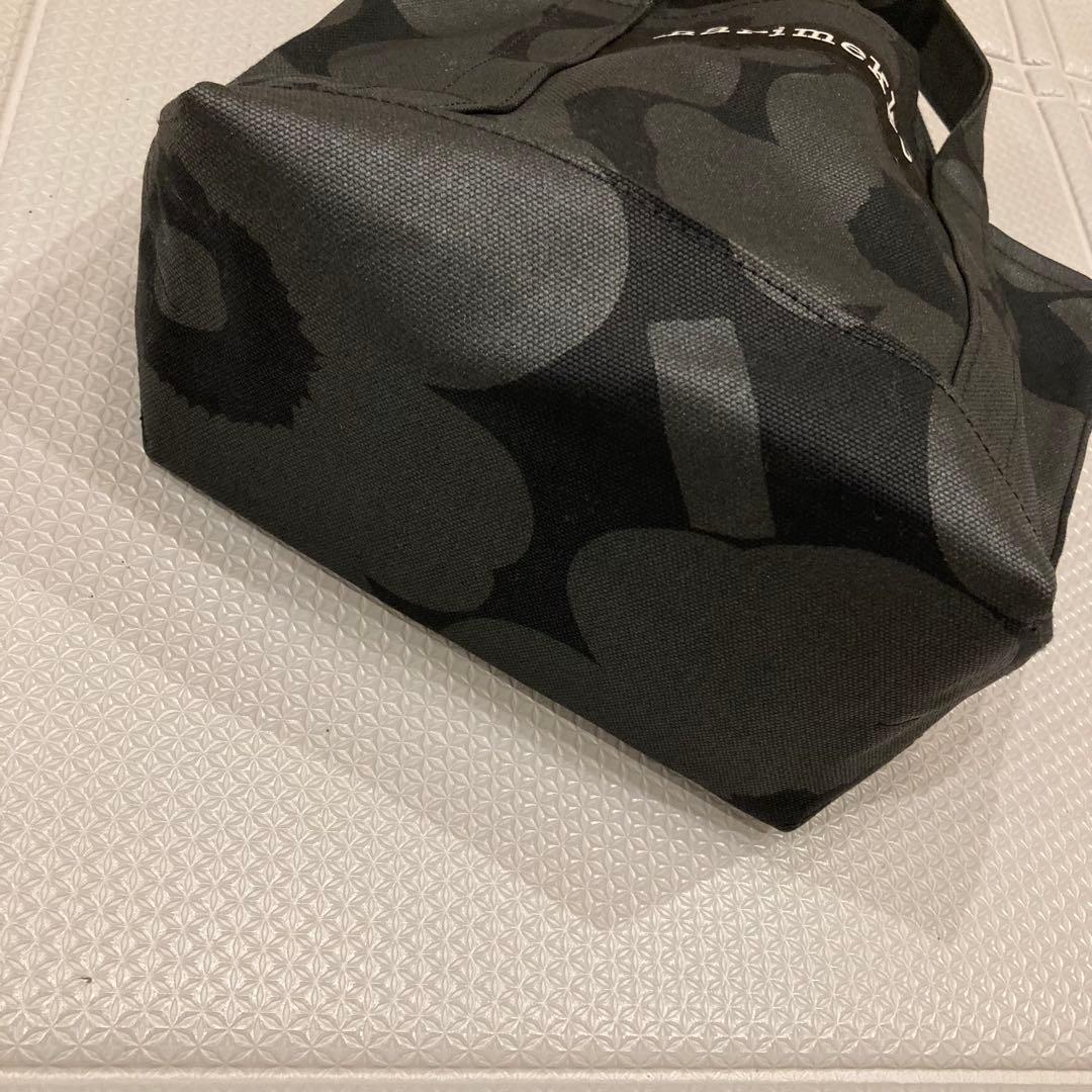 marimekkoマリメッコ　ピエニウニッコ　セイディミニトートバッグ　ブラック