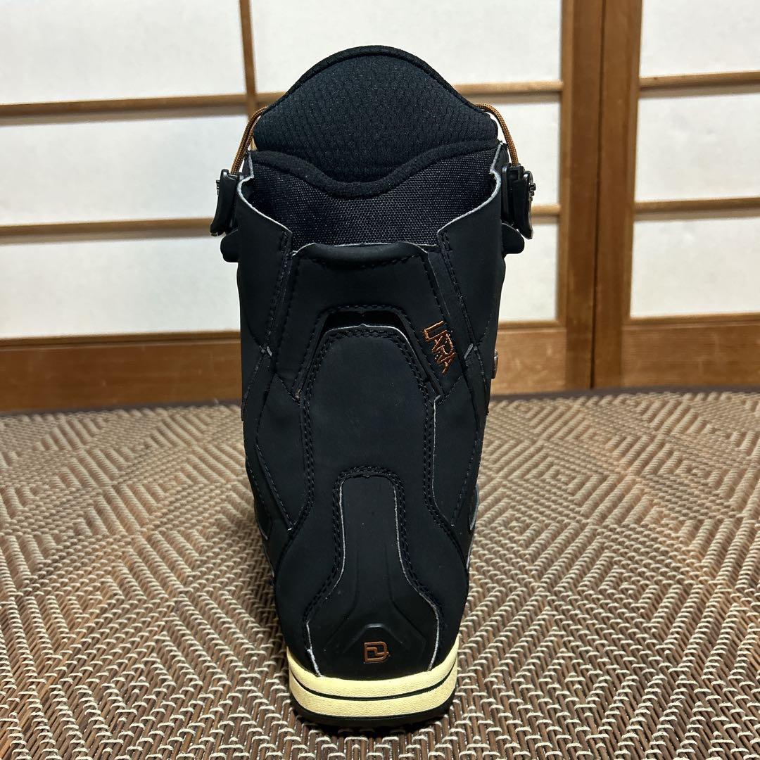 スノーボード DEELUXE ID LARA