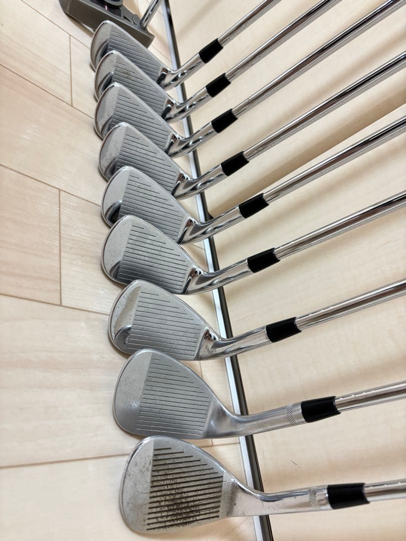 ☆人気のタイトリストで揃えた高級フルセット☆美品バッグ付き☆最後の一品です☆