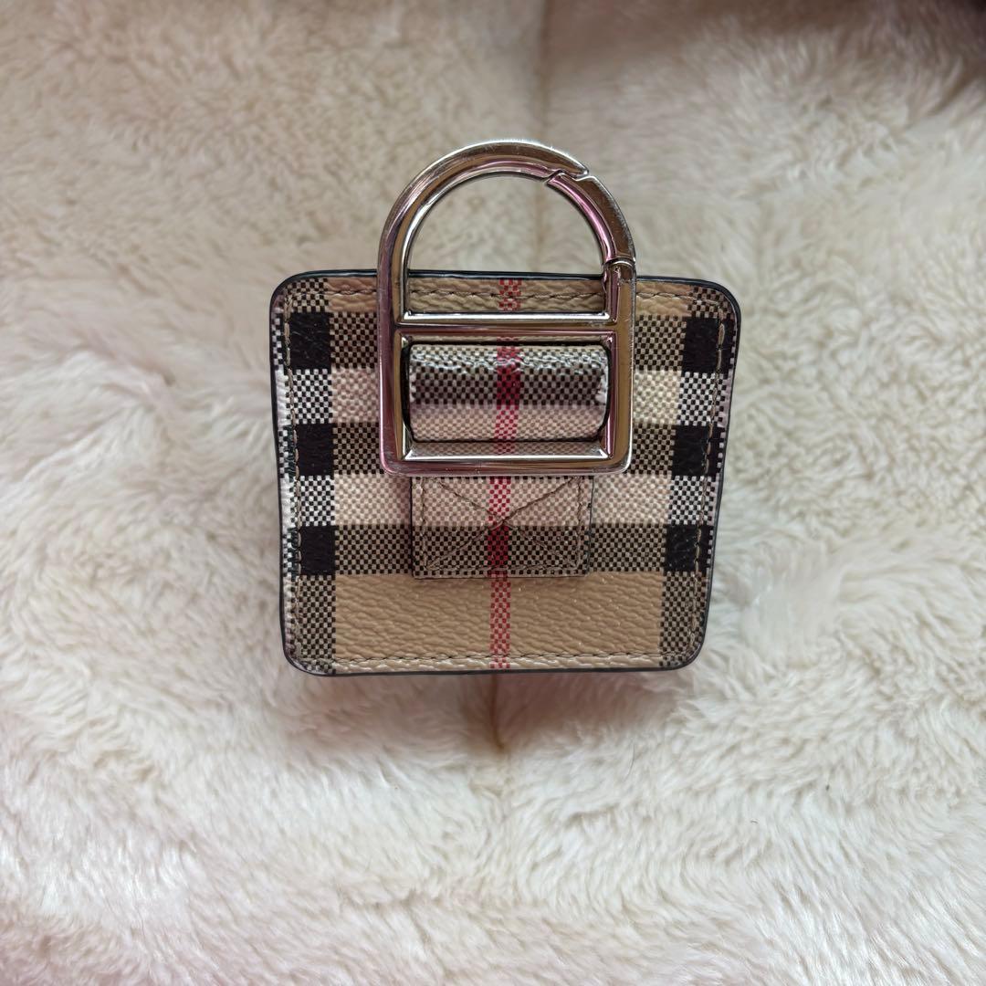 バーバリー　AirPodsケース