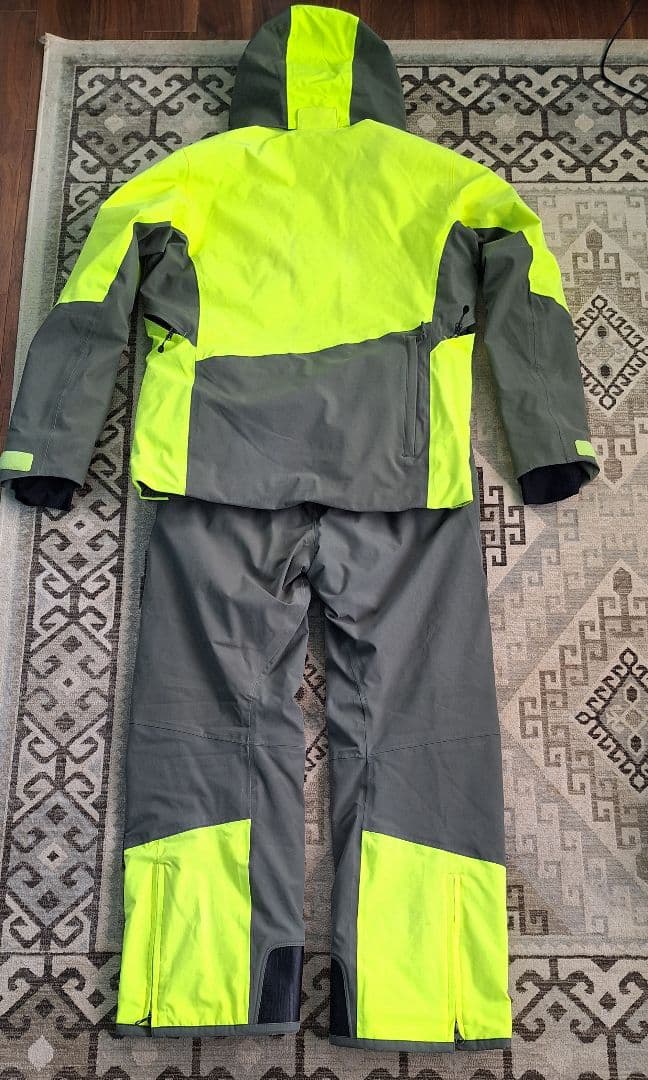 【上下Lサイズ】23/24モデル オンヨネ スキーウェア メンズ DEMOウェア