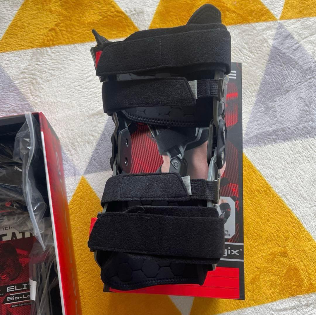 マクダビッド (McDavid) M4200左膝サポーターLサイズ 未使用