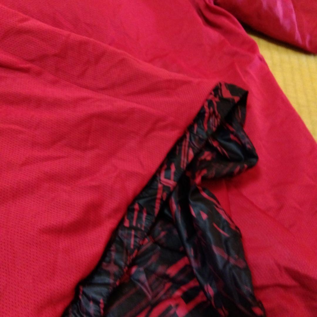 アディダス マンチェスターユナイテッドのウインドブレーカー メンズ