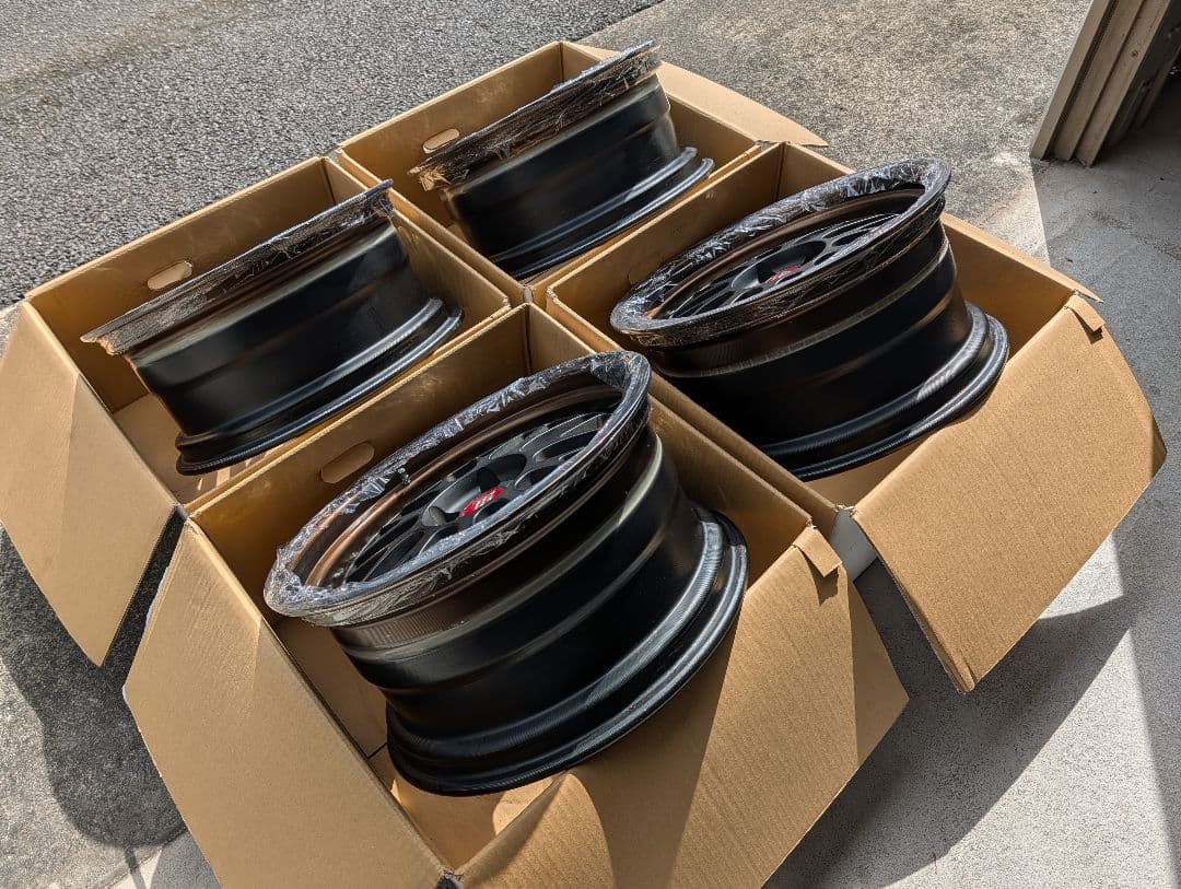 ともWORK ジスタンス W10M 深リム 19㌅4本セット①