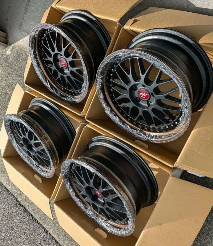 ともWORK ジスタンス W10M 深リム 19㌅4本セット①