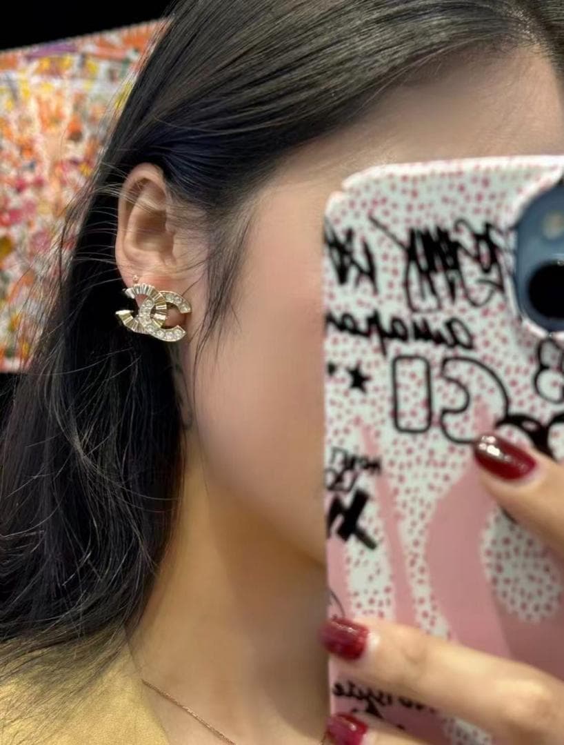 ゴールド CC ロゴ ピアス