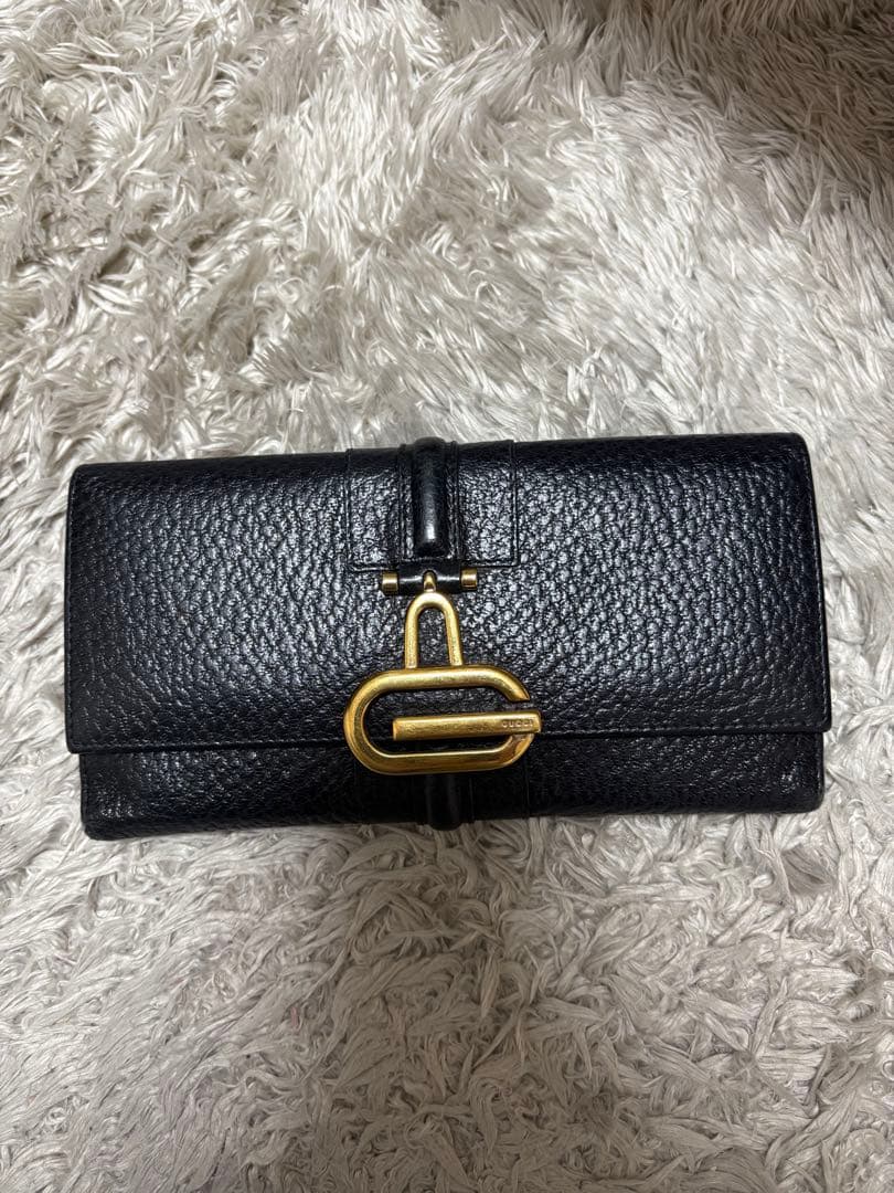 ブラックレザー 二つ折り財布