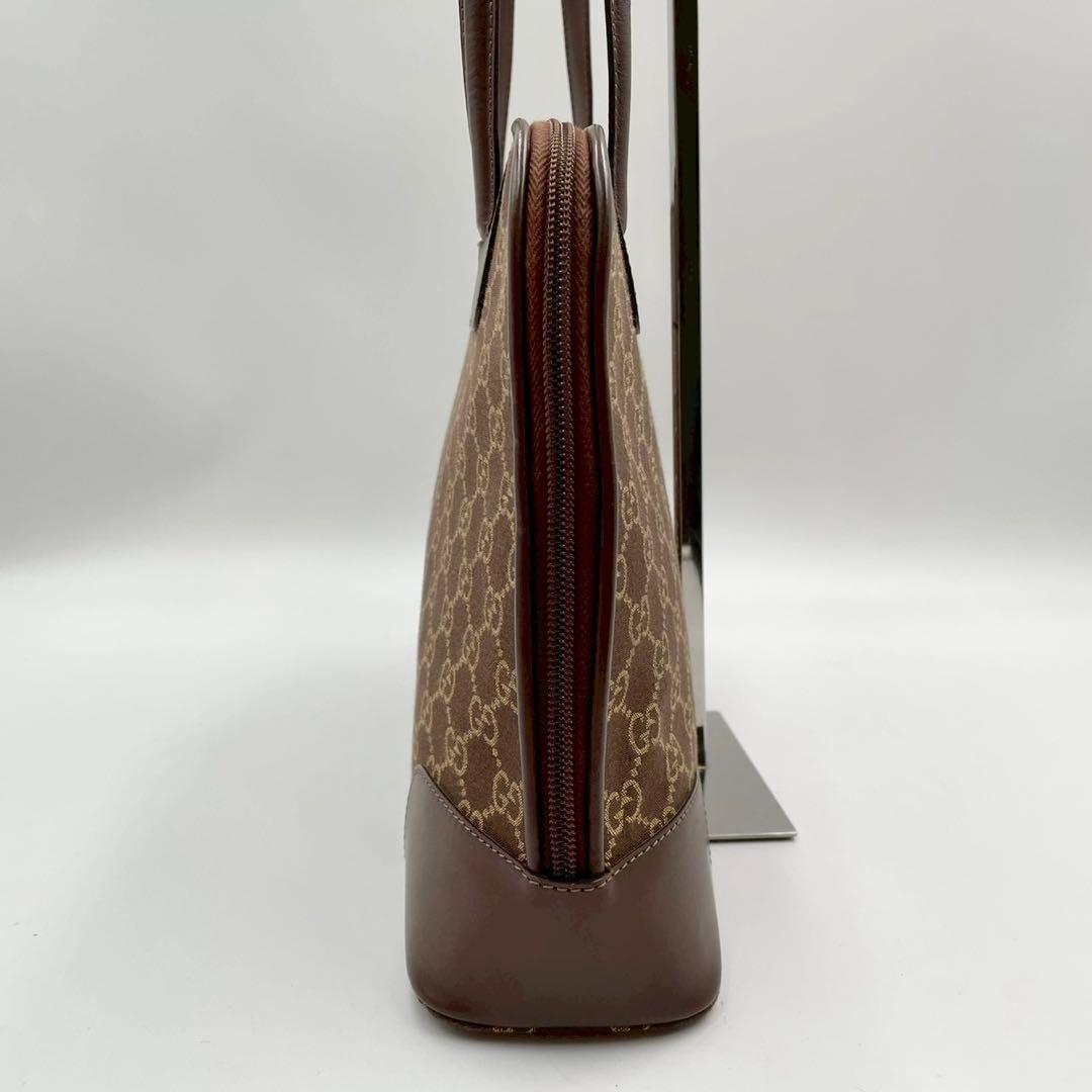 美品　グッチ　GGキャンバス　トートバッグ　A4対応　定番　総柄　ブラウン