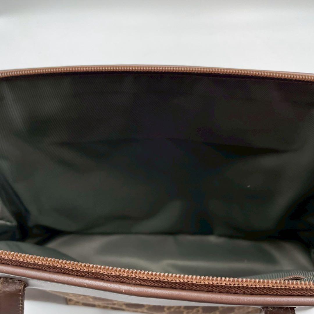 美品　グッチ　GGキャンバス　トートバッグ　A4対応　定番　総柄　ブラウン