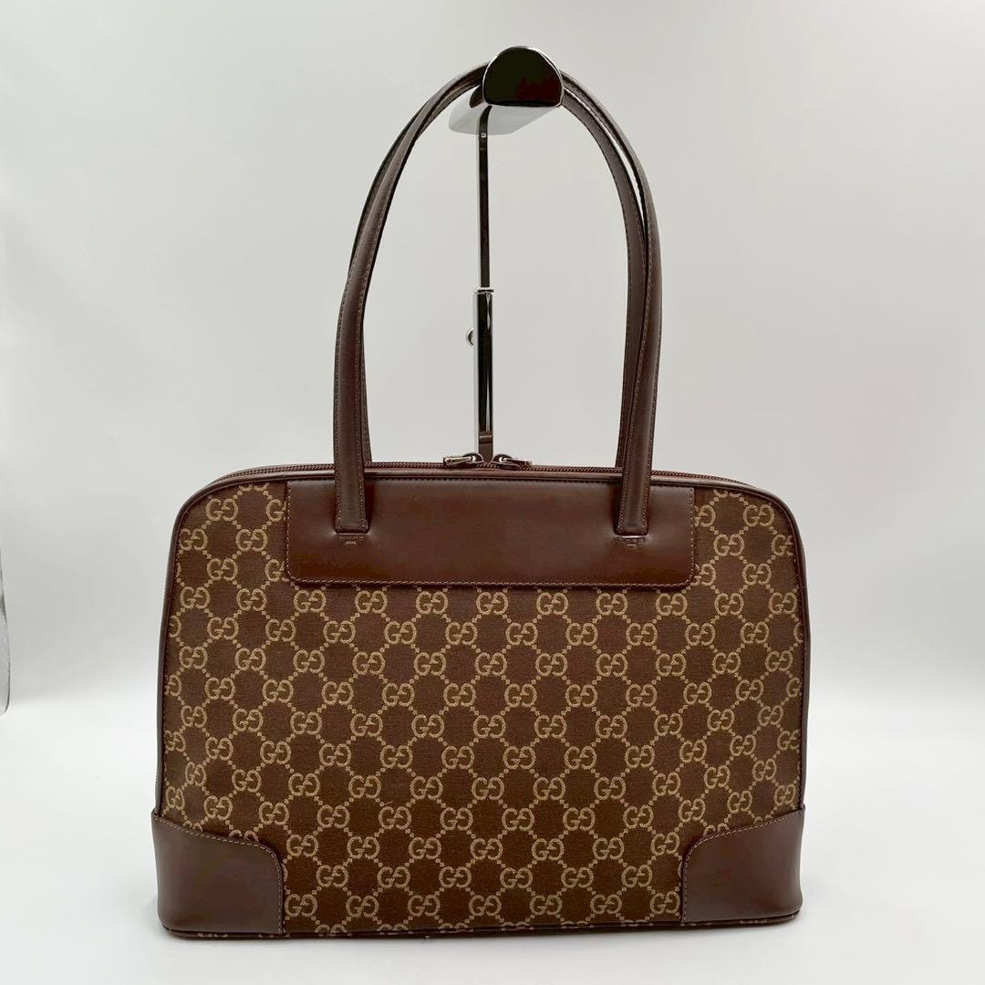 美品　グッチ　GGキャンバス　トートバッグ　A4対応　定番　総柄　ブラウン