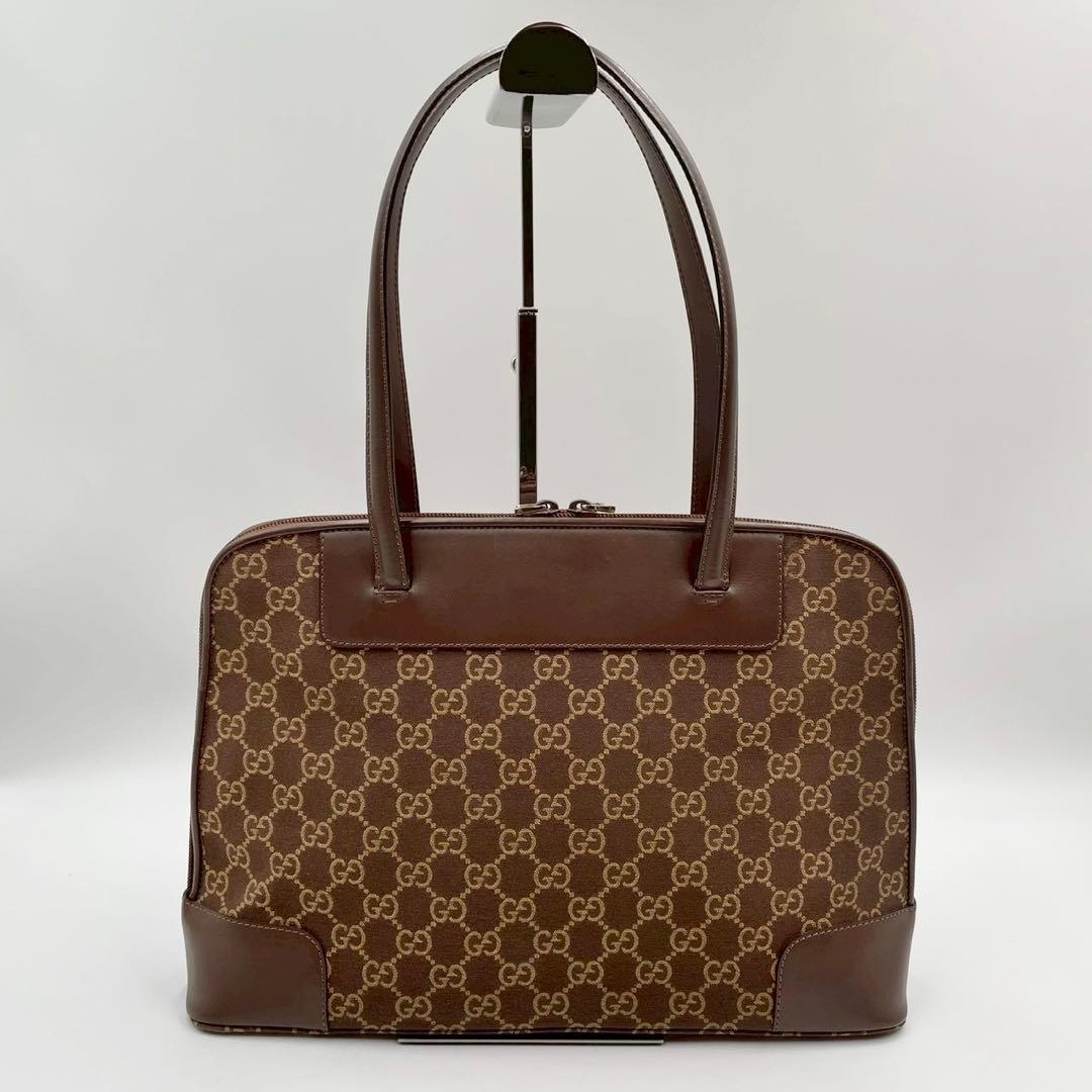 美品　グッチ　GGキャンバス　トートバッグ　A4対応　定番　総柄　ブラウン