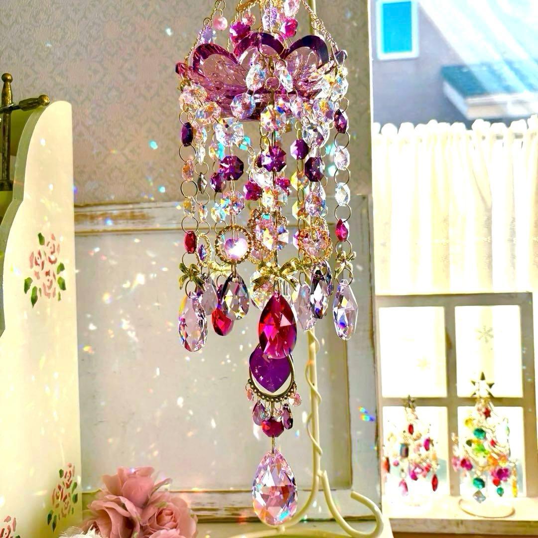 アンティークピンクSWAROVSKI受け皿シャンデリア風サンキャッチャー