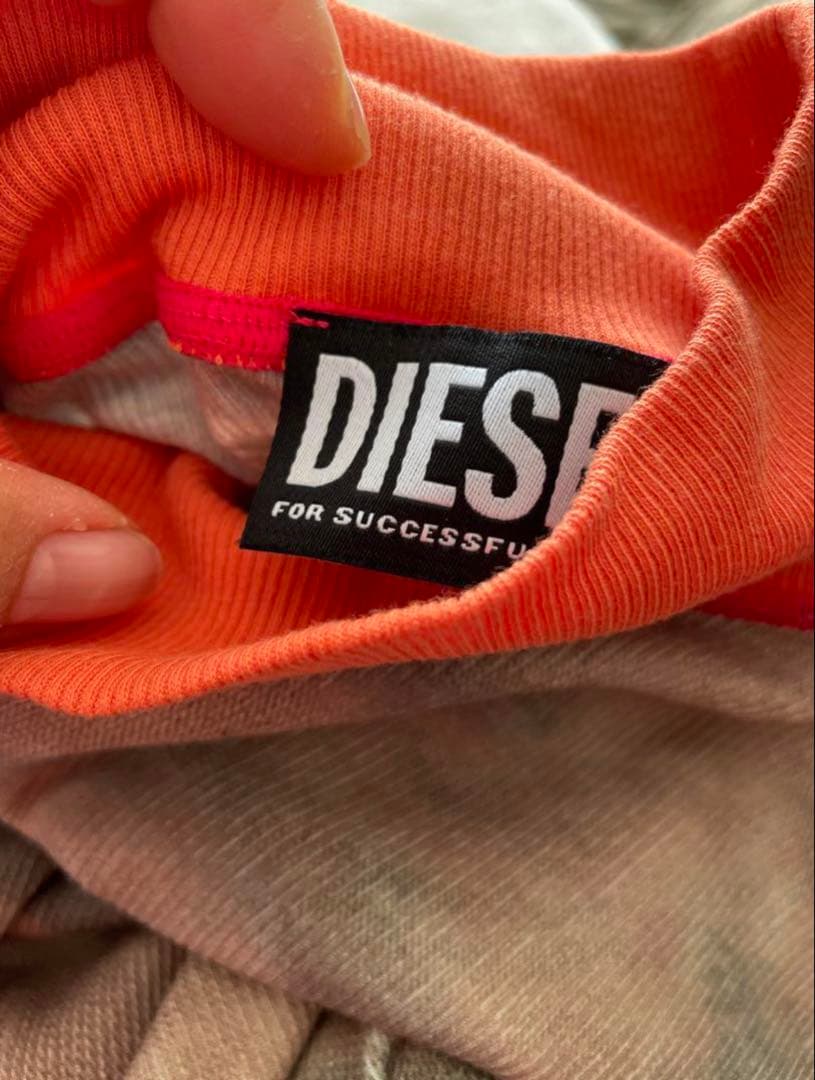 【新品】DIESEL ディーゼル オレンジ＆カーキカモフラ柄長袖カットソー