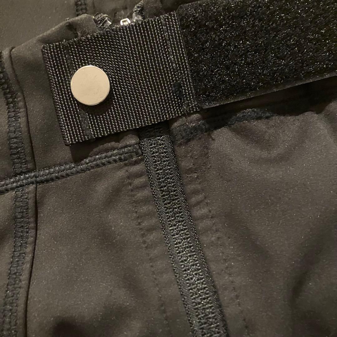 デサント【L】　スキー　レーシング用　ショートパンツ 調整可能ウエスト　黒