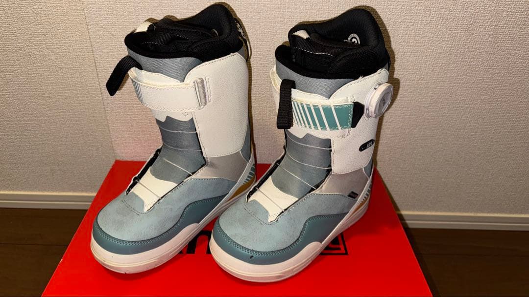 【雪男】DEELUXE ID LARA BOA 23.5cm 24-25