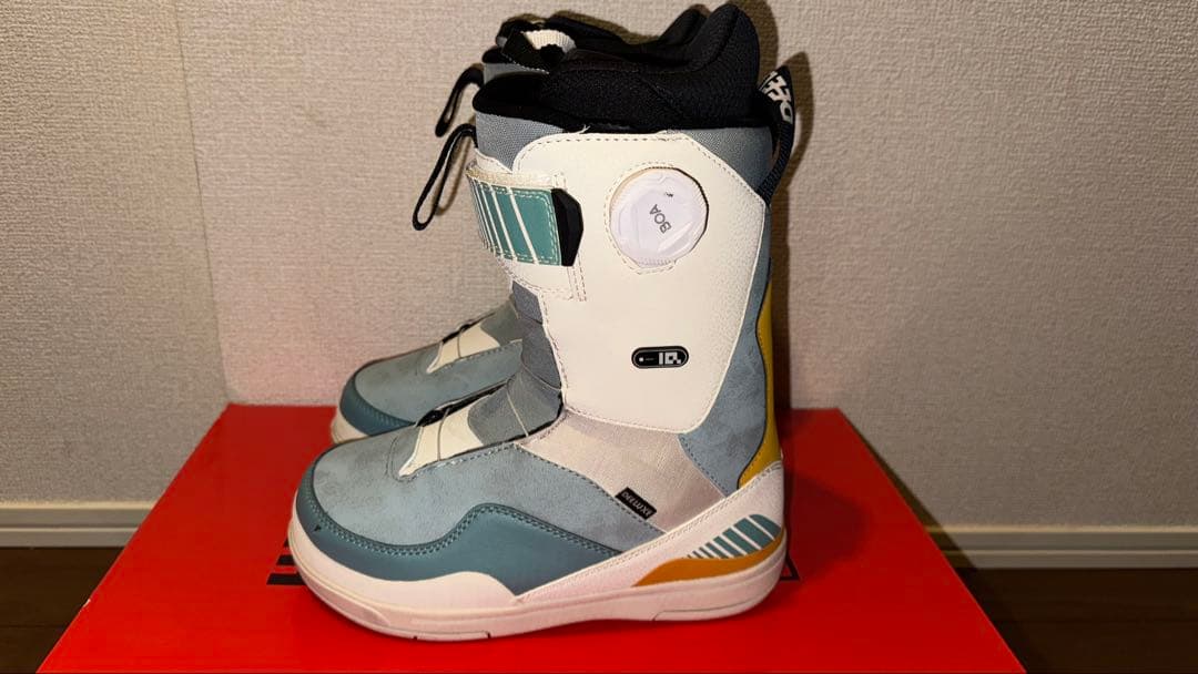 【雪男】DEELUXE ID LARA BOA 23.5cm 24-25