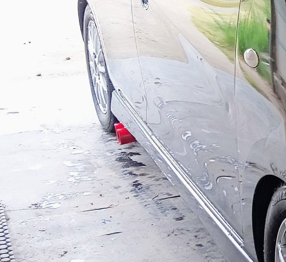 SUZUKI　セルボ　(Cervo) マフラー