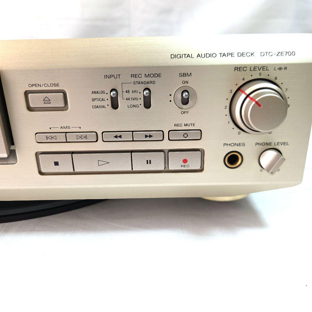 DATデッキsony DTC―ZE 700ゴ－ルドSBM 搭載機