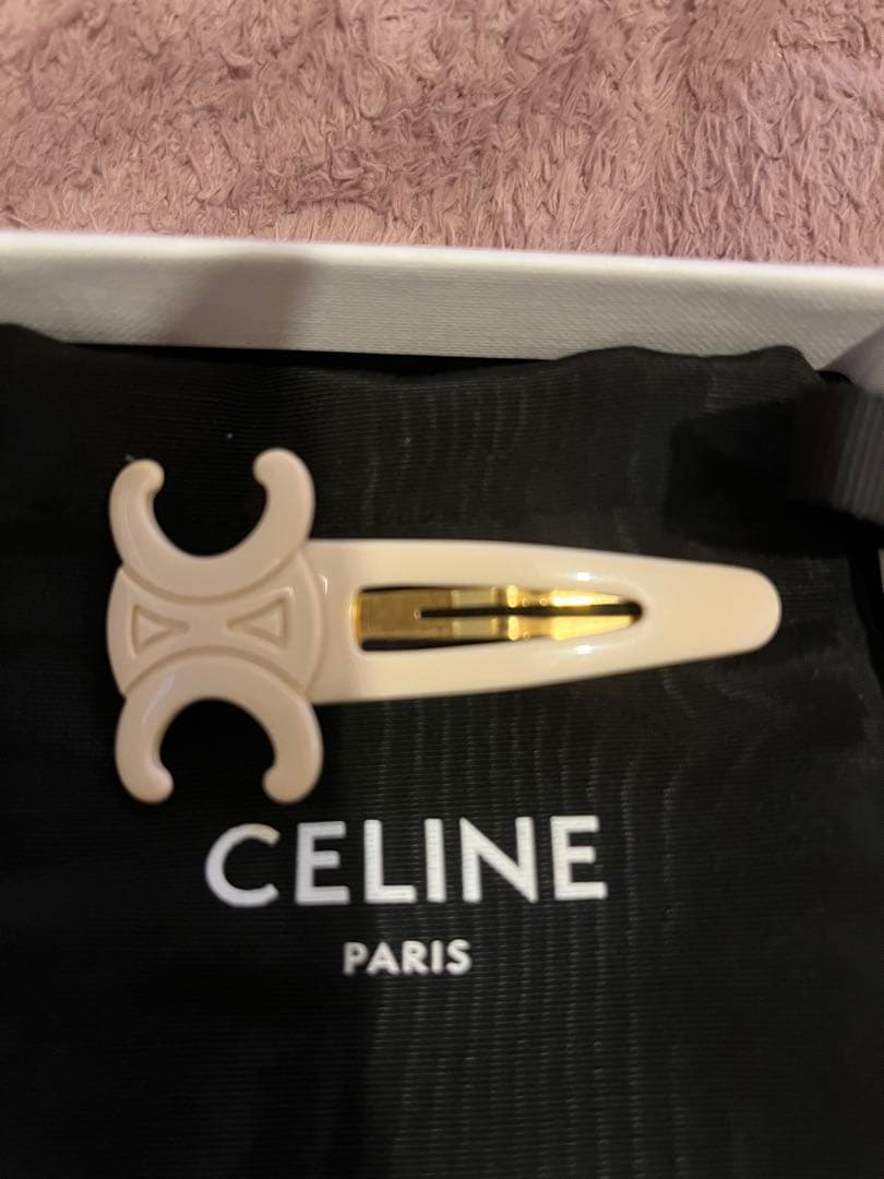 CELINE ヘアピン　ホワイト