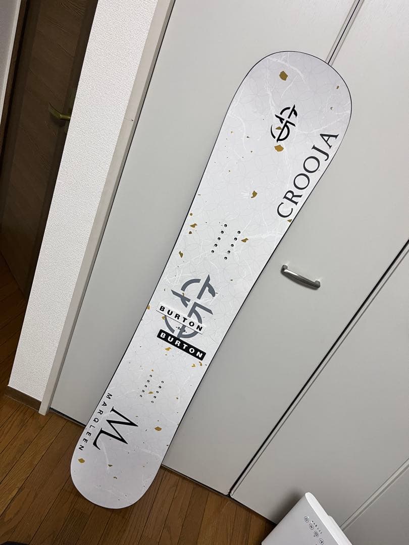 CROOJA WORM 24-25モデル　148センチスノーボード
