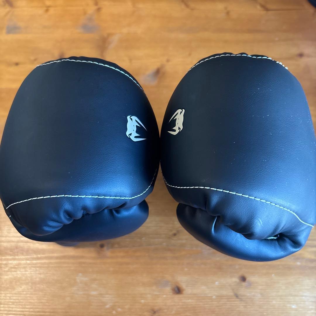 【新品】Venum Impact Evo 8oz ブラック