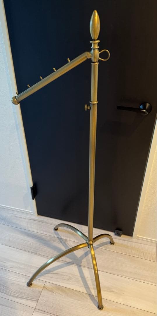 ハンガーラック　傾斜ハンガー　高さ可変　アンティークゴールド②