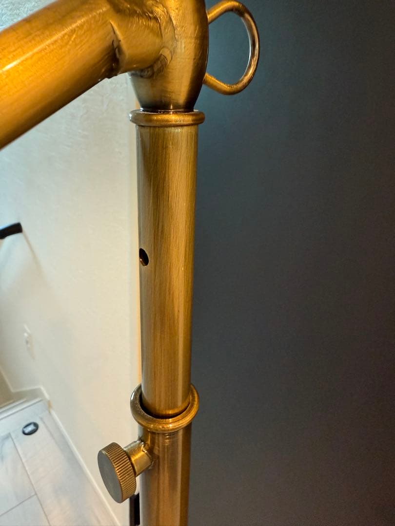 ハンガーラック　傾斜ハンガー　高さ可変　アンティークゴールド②