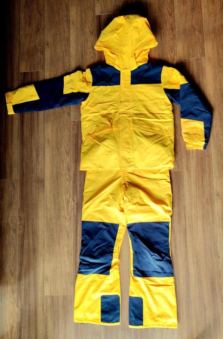 フェニックス（phoenix）スキーウェア上下セット／キッズ150㎝