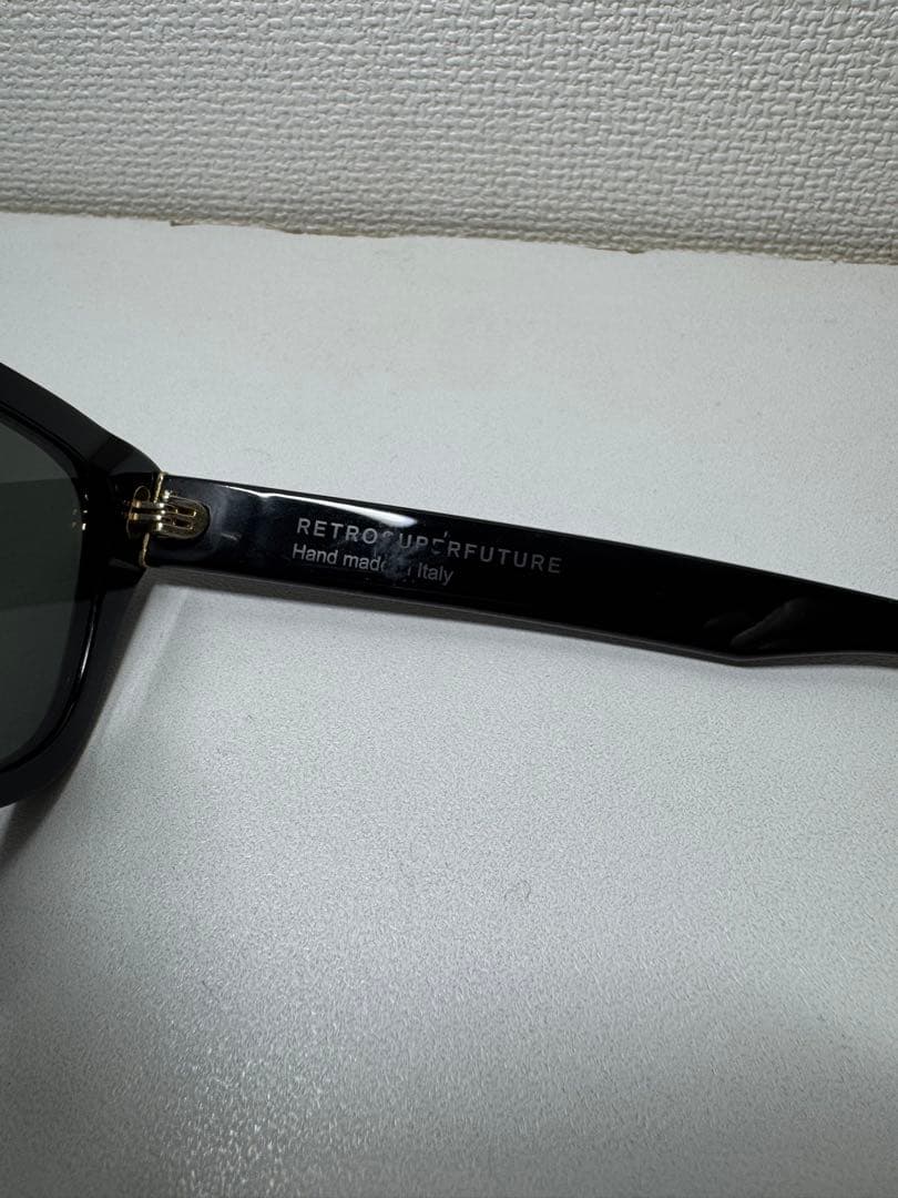 RETROSUPERFUTURE Augusto サングラス