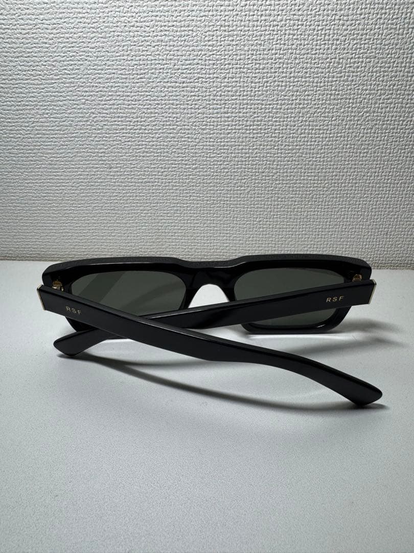 RETROSUPERFUTURE Augusto サングラス