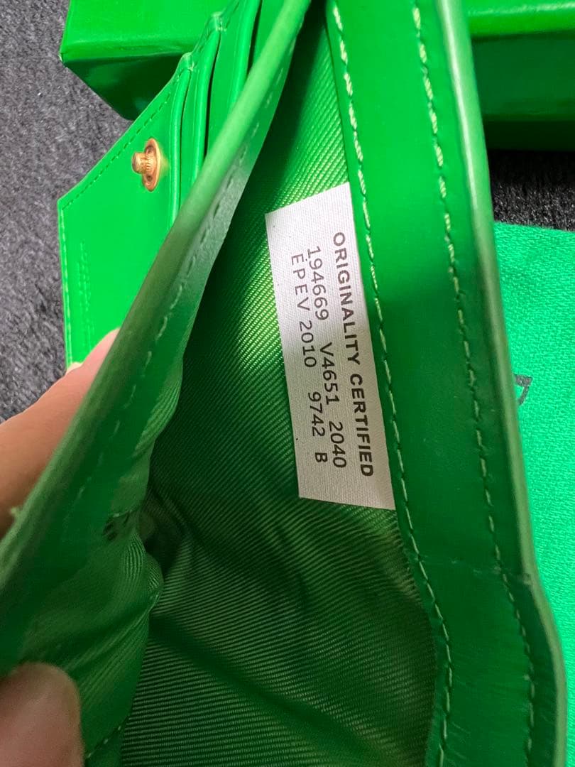 Bottega Veneta グリーン 二つ折り財布