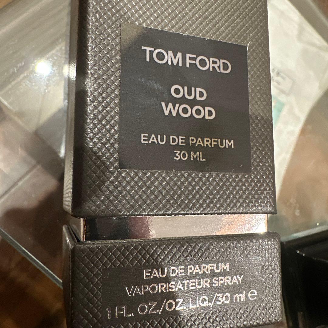 トムフォード香水OUD WOOD 30ml