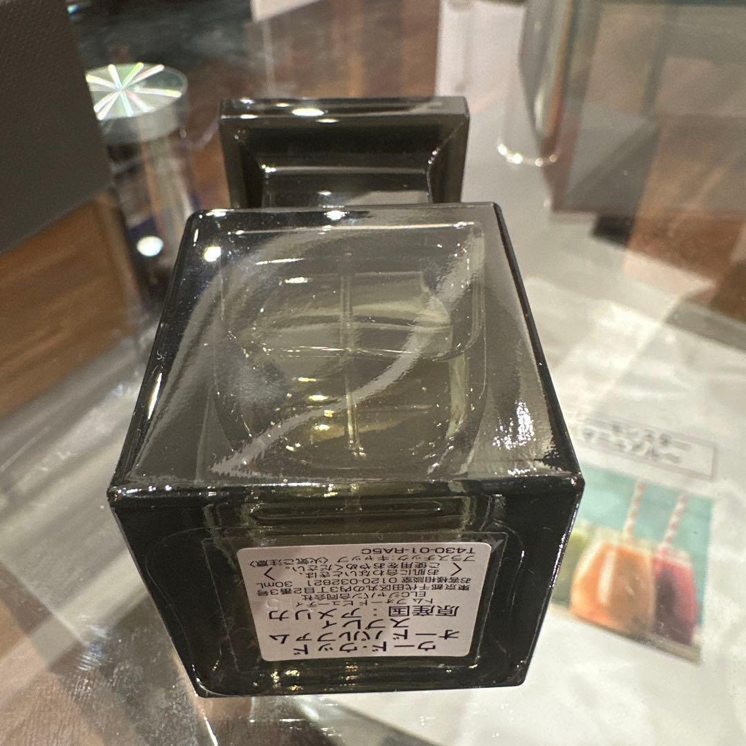 トムフォード香水OUD WOOD 30ml
