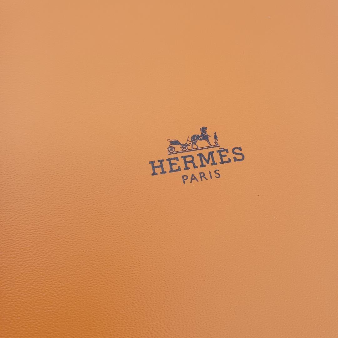 美品 HERMÈS エルメス ブルーダイユール パンプレート16㎝ 箱付き