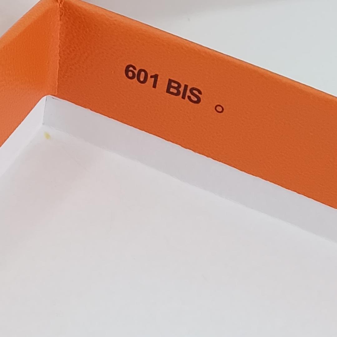 美品 HERMÈS エルメス ブルーダイユール パンプレート16㎝ 箱付き