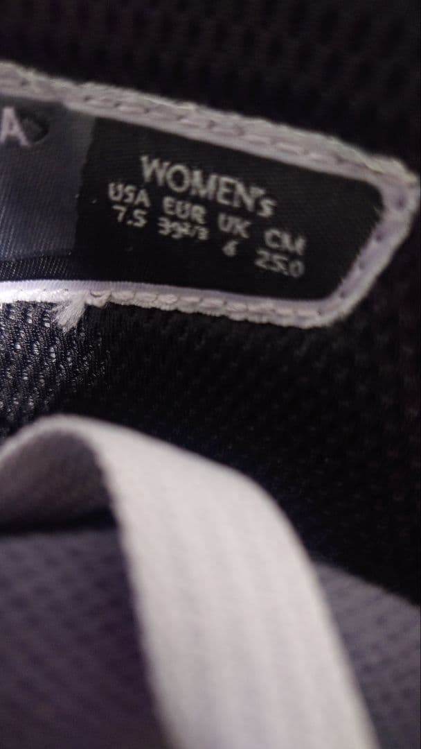 SALOMON スノーボードブーツ (女性用)　２５cm